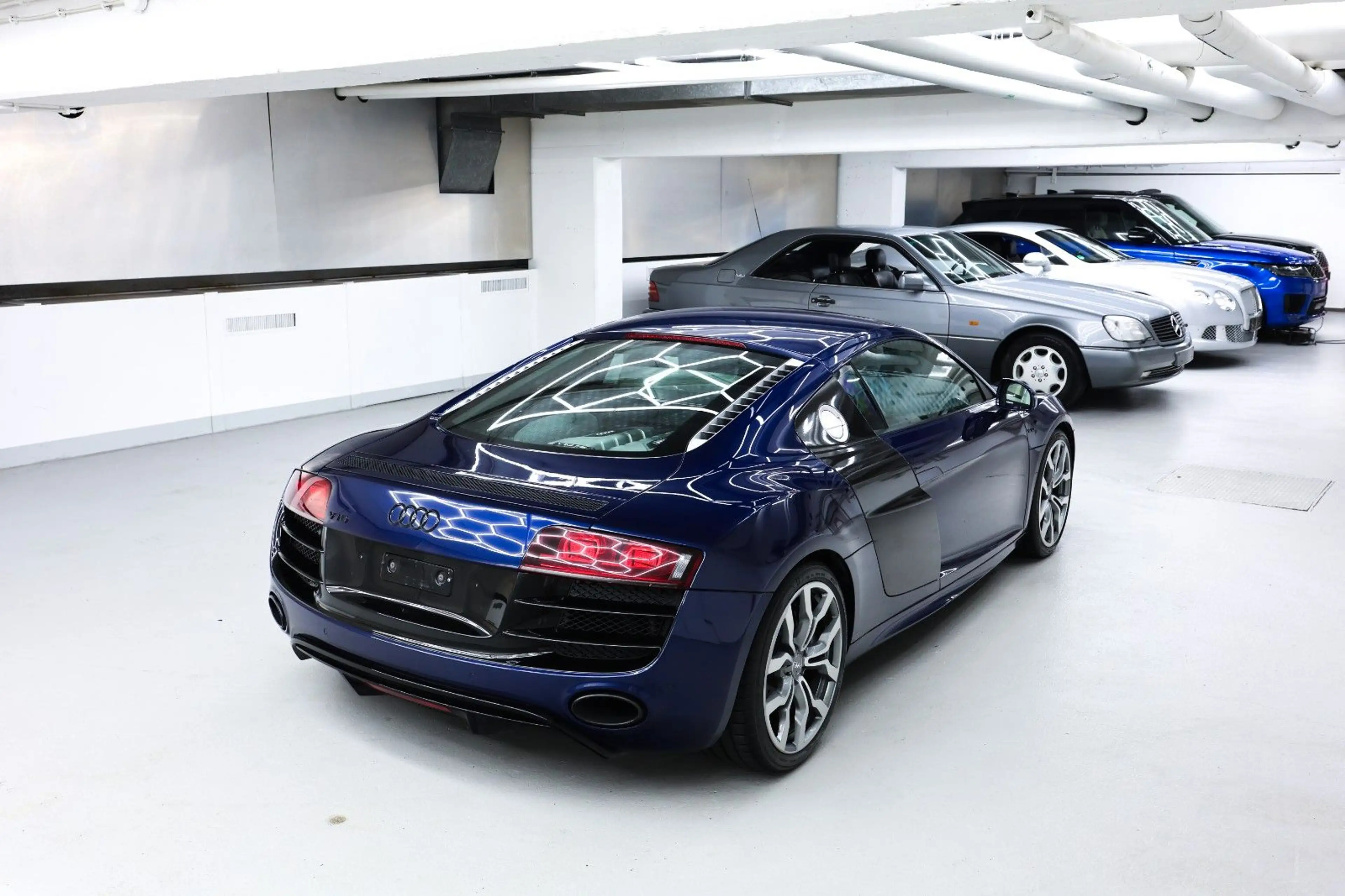 Audi R8 Coupe 5.2 V10 Audi Exclusive Carbon Scheckhef — photo 9