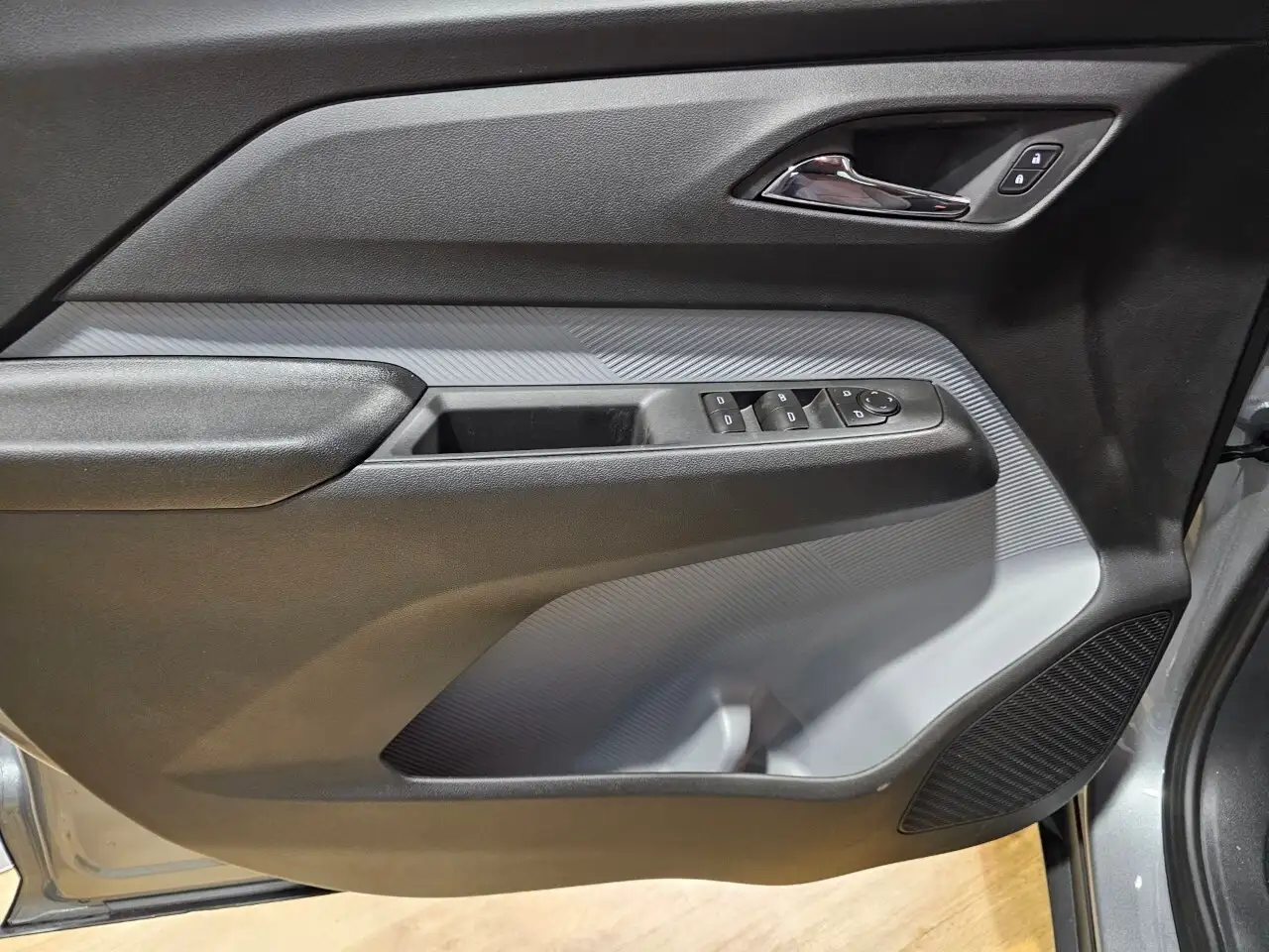 Chevrolet Bolt снимка Chevrolet Bolt