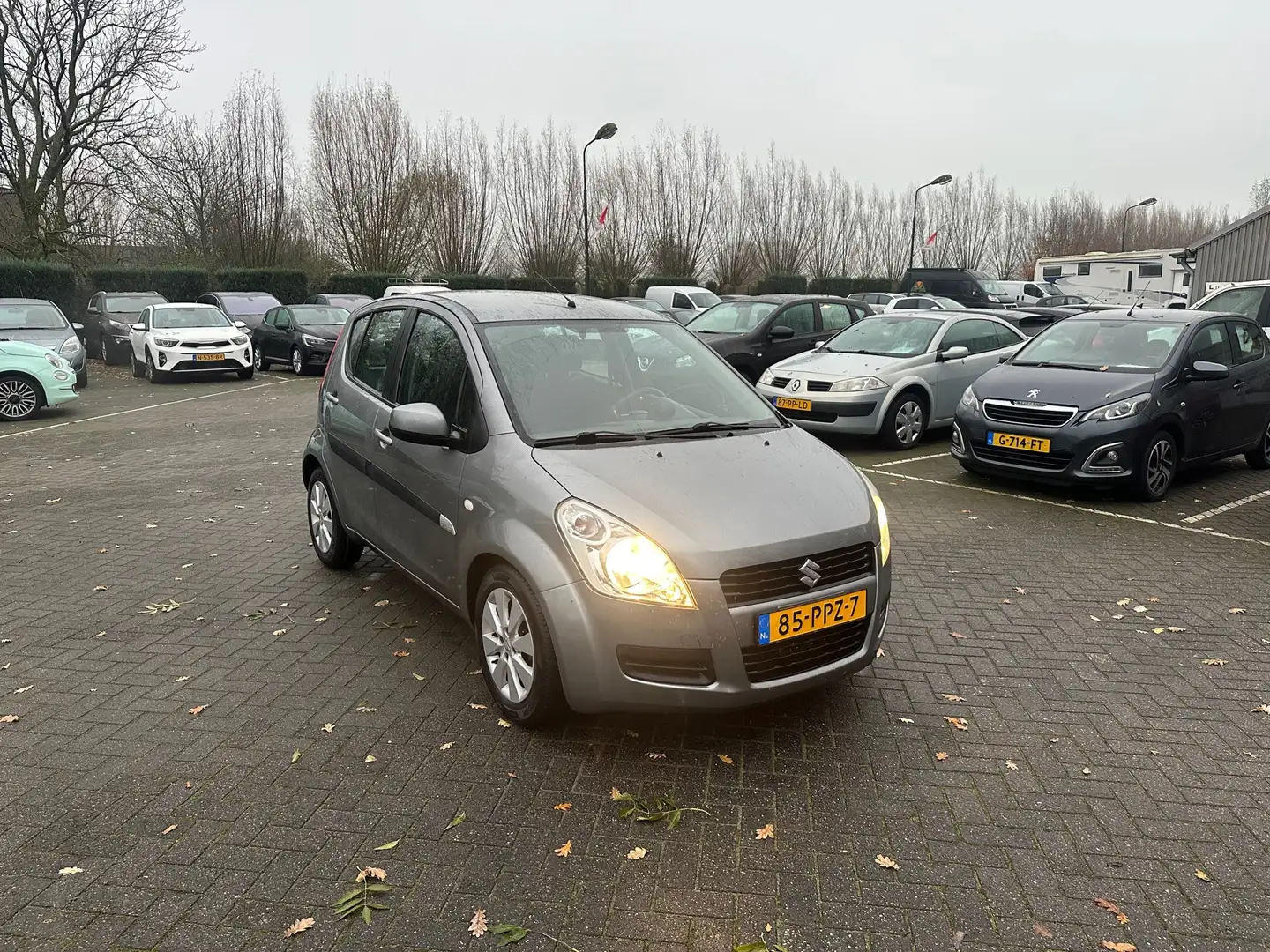 Suzuki Splash 1.2 Comfort , automaat , airco Gris - 2