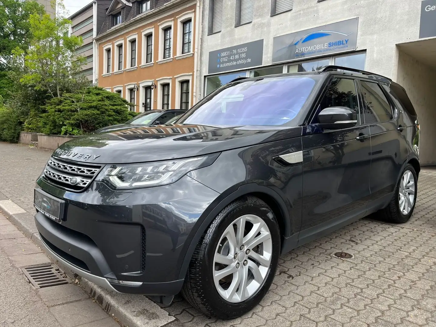 Land Rover Discovery 3.0 TD6 HSE, LEDER, LED Gris - 1