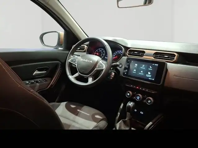 Dacia Duster view 12