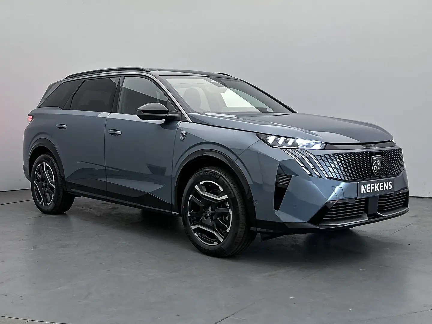Peugeot 5008 e-5008 SUV EV GT Avantage 73 kWh 210pk | 502km WLT Blauw - 2