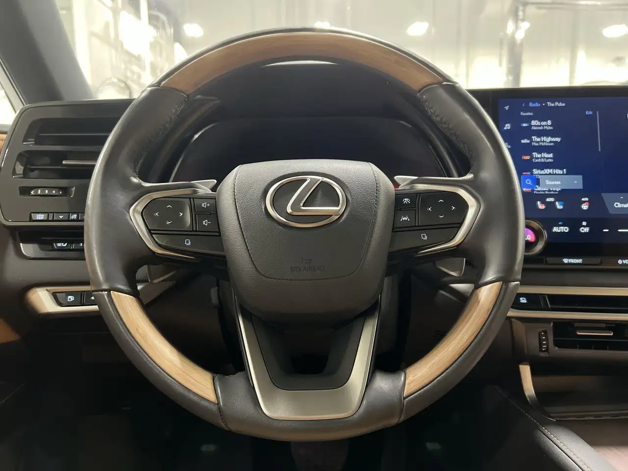 Lexus RX снимка Lexus RX