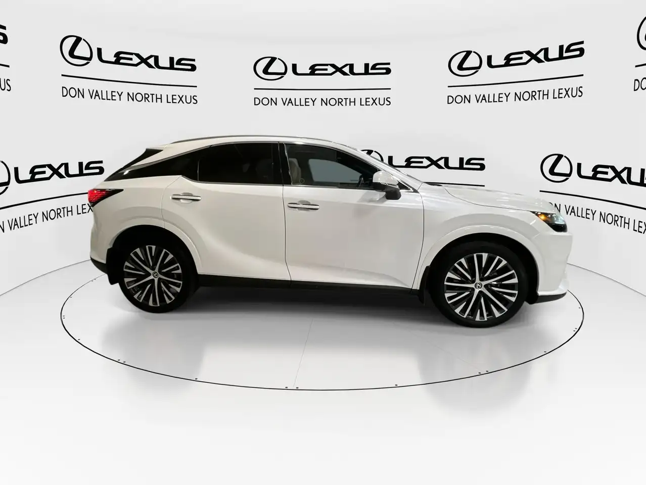 Lexus RX снимка Lexus RX