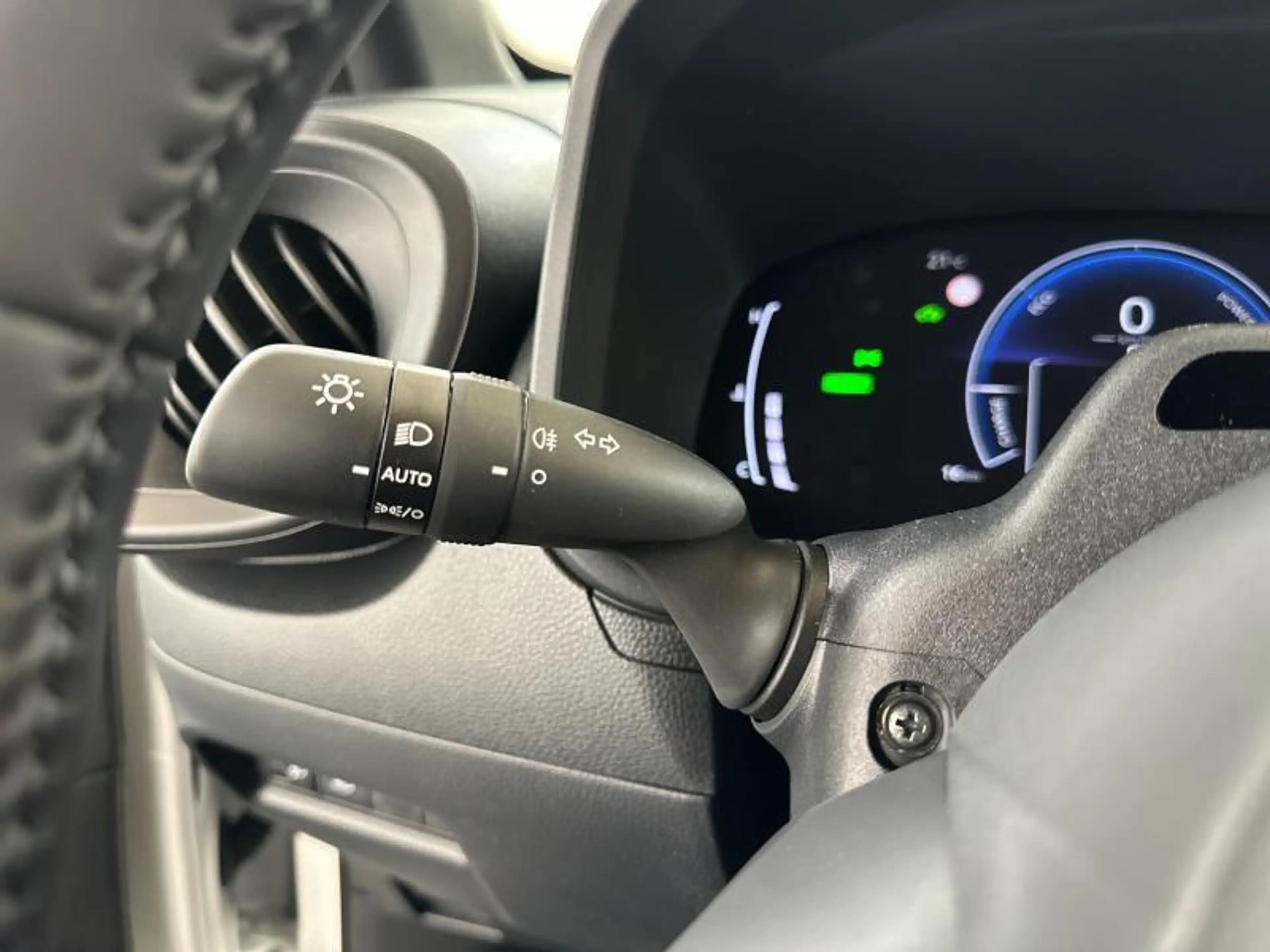 Toyota Aygo X 116hp HEV Comfort | heated seats — photo 26