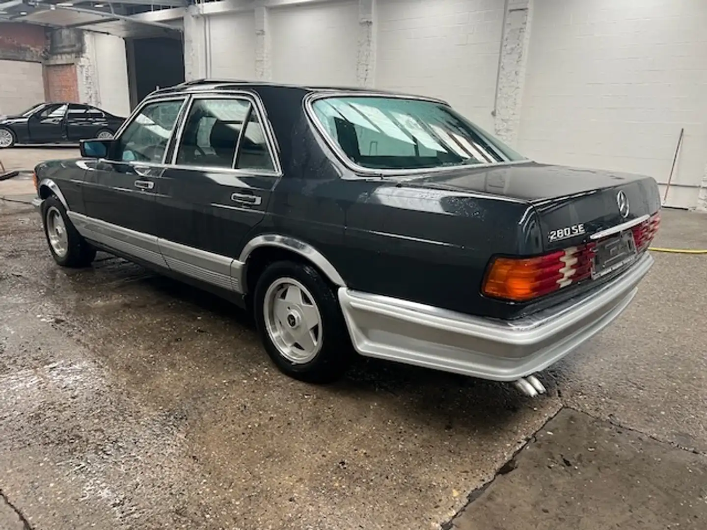 Mercedes-Benz 280 SE *OLDTIMER* Gris - 2