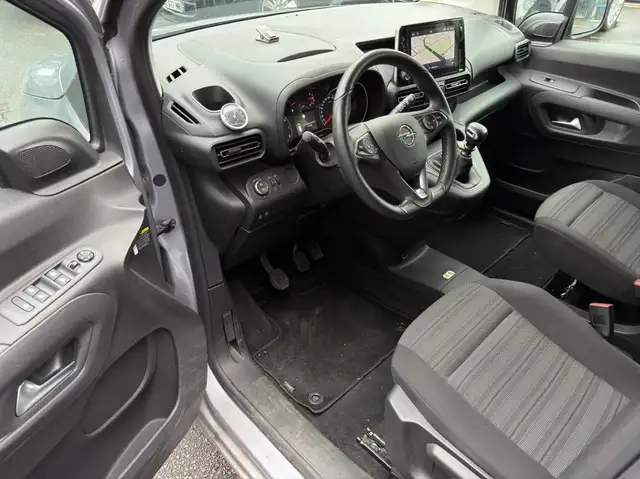 Opel Combo view 4