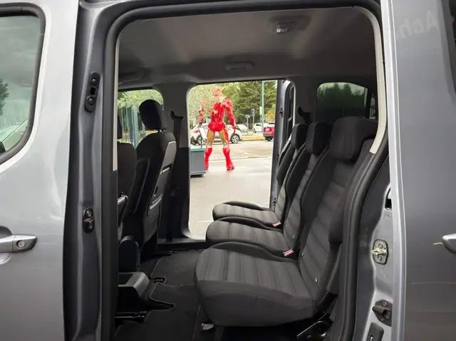 Opel Combo view 11