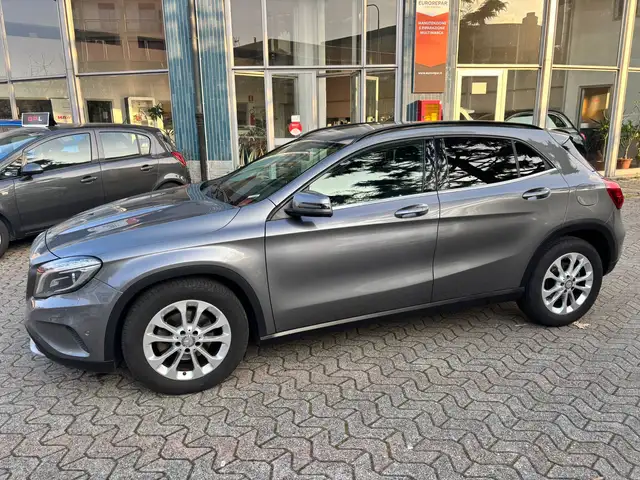 Mercedes-Benz GLA 200 136 CV AUTOMATICA OK NEOPATENTATI!!!!!