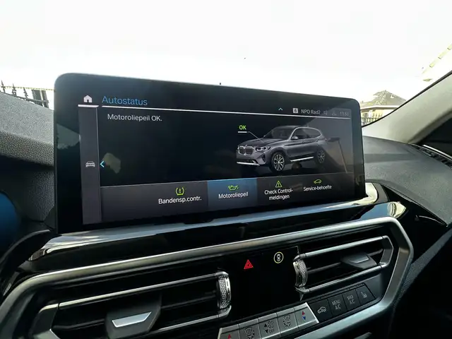 BMW X3 view 25