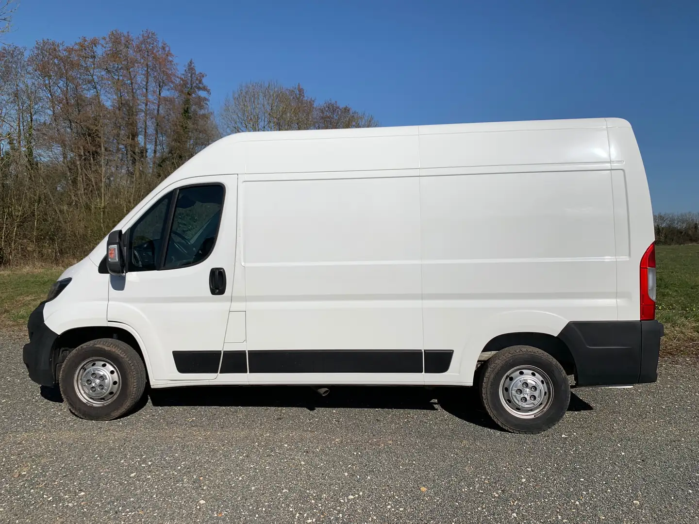 Peugeot Boxer BOXER TOLE 330 L2H2 BLUEHDI 120 S Blanc - 2