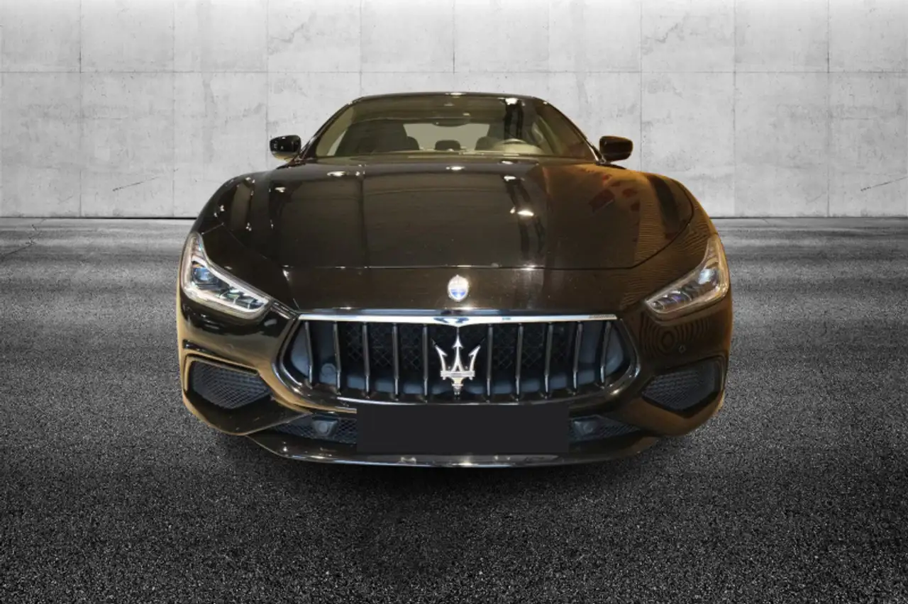 Maserati Ghibli 2021