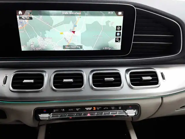 Mercedes-Benz Gle view 8