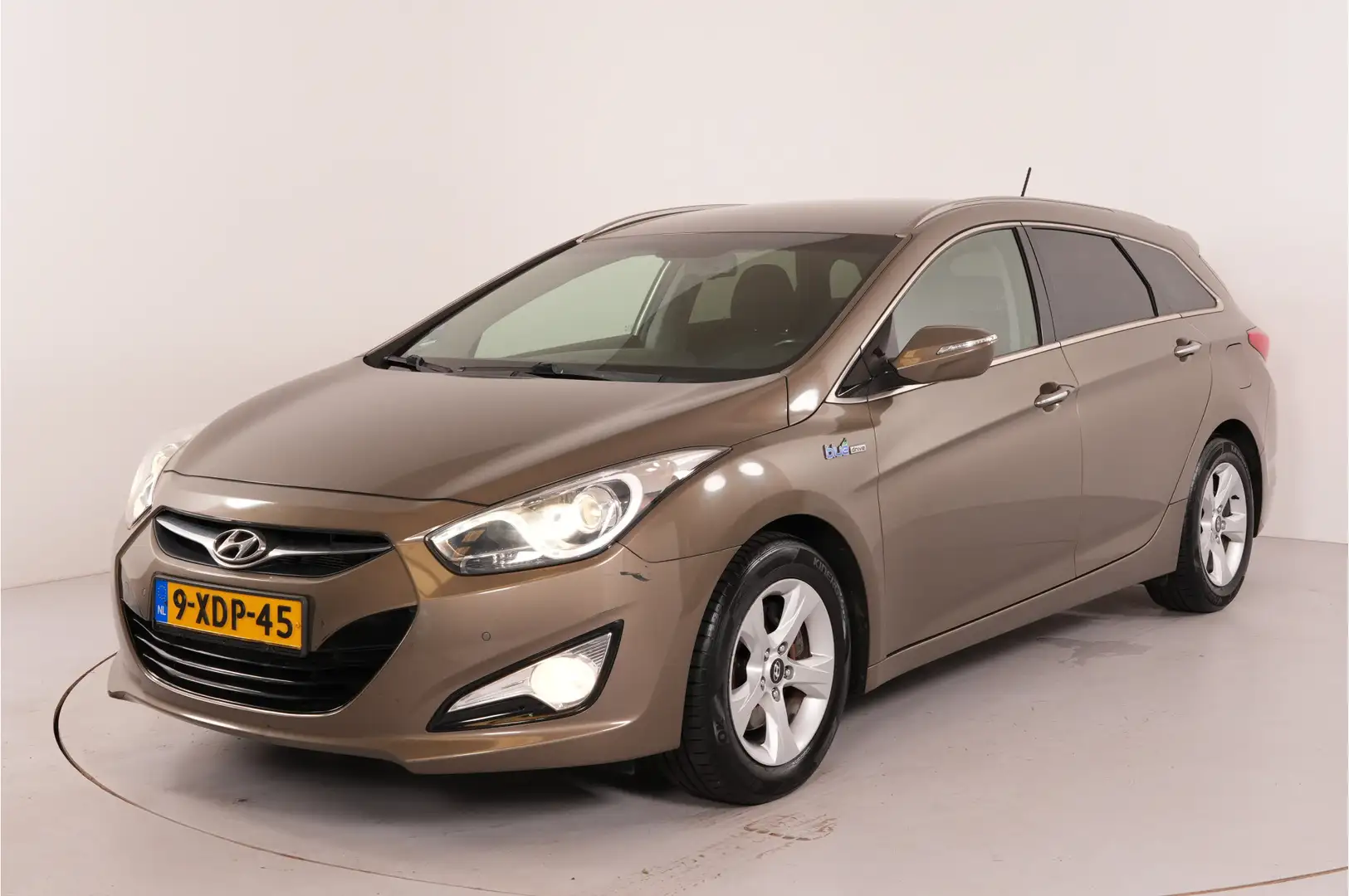 Hyundai i40 Wagon 1.6 GDI Blue Go! Edition | Camera | Navi | C Beige - 2