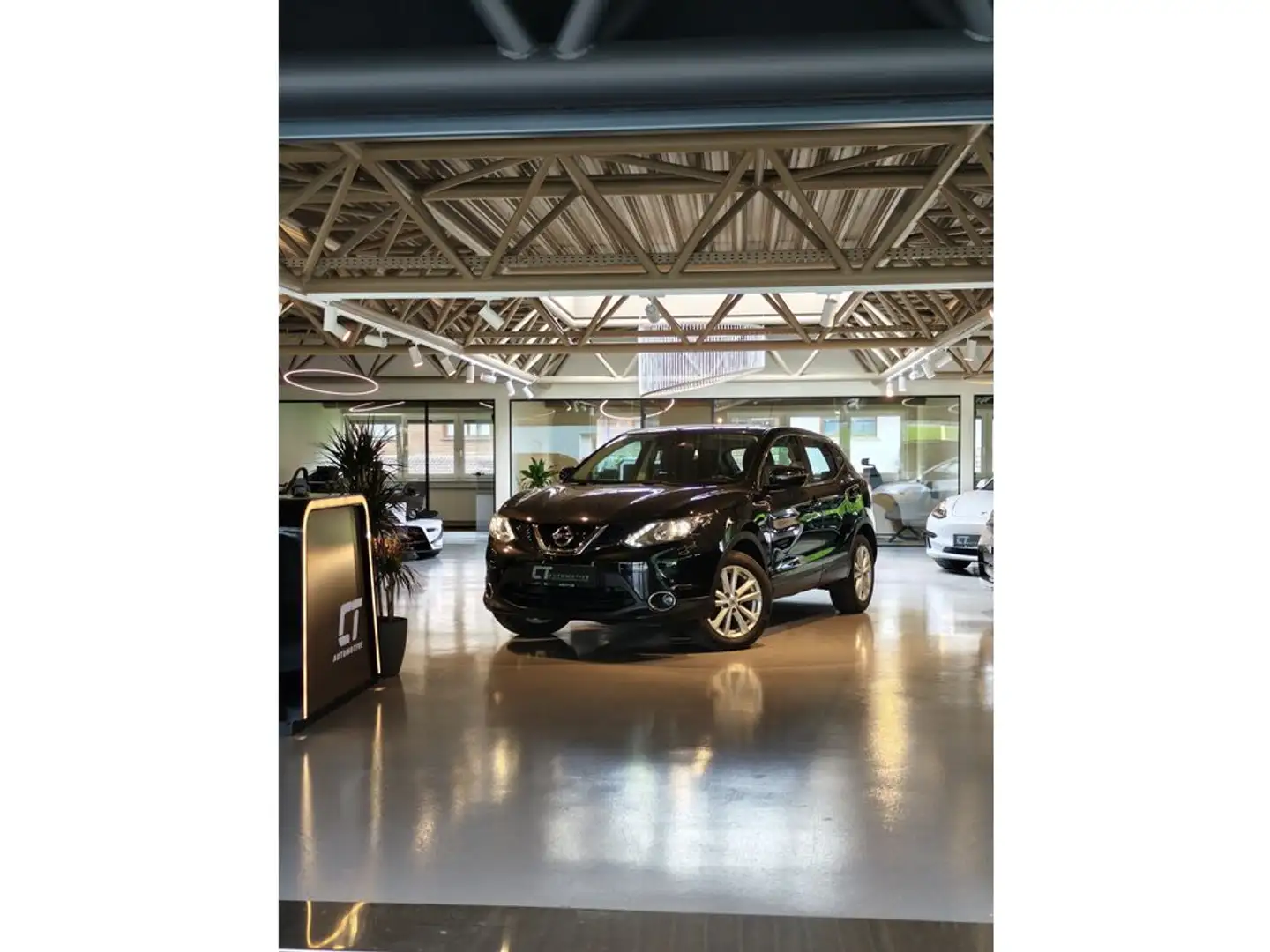 Nissan Qashqai 1,5 dCi Acenta Schwarz - 1