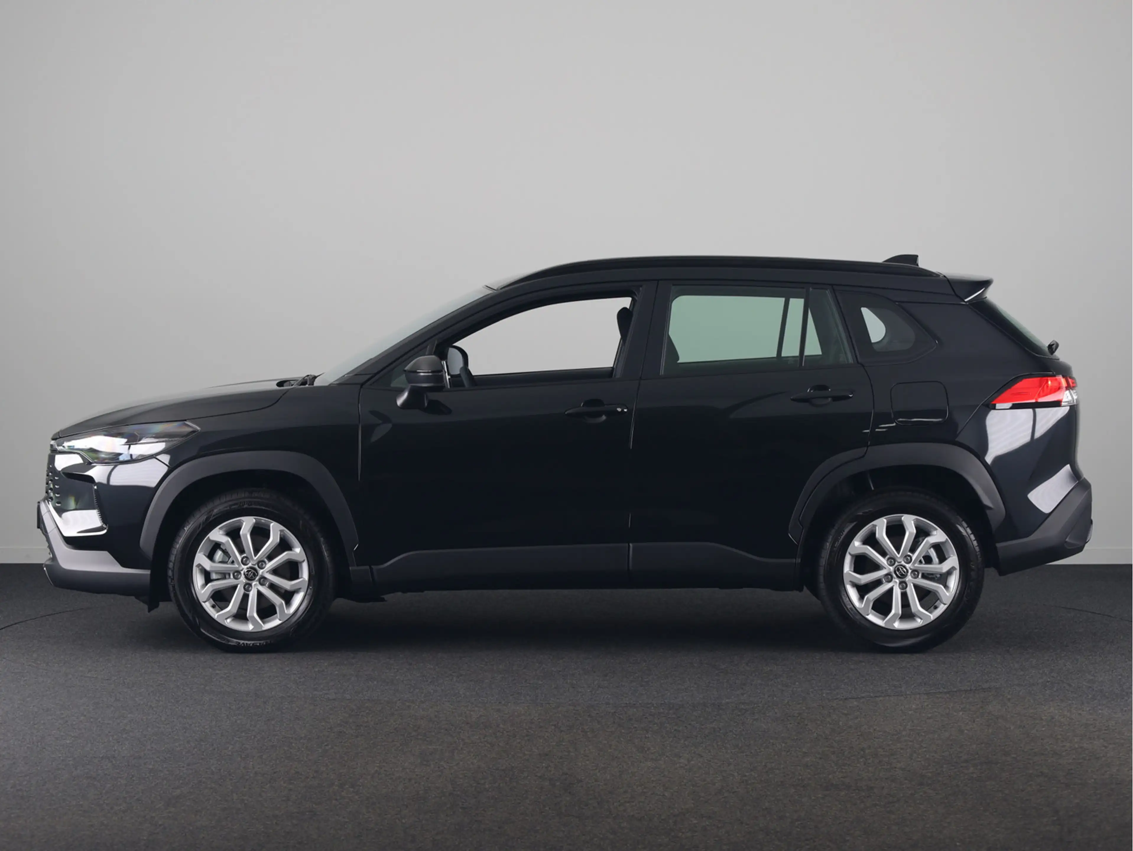 Toyota Corolla Cross Hybrid 140 Active — photo 5