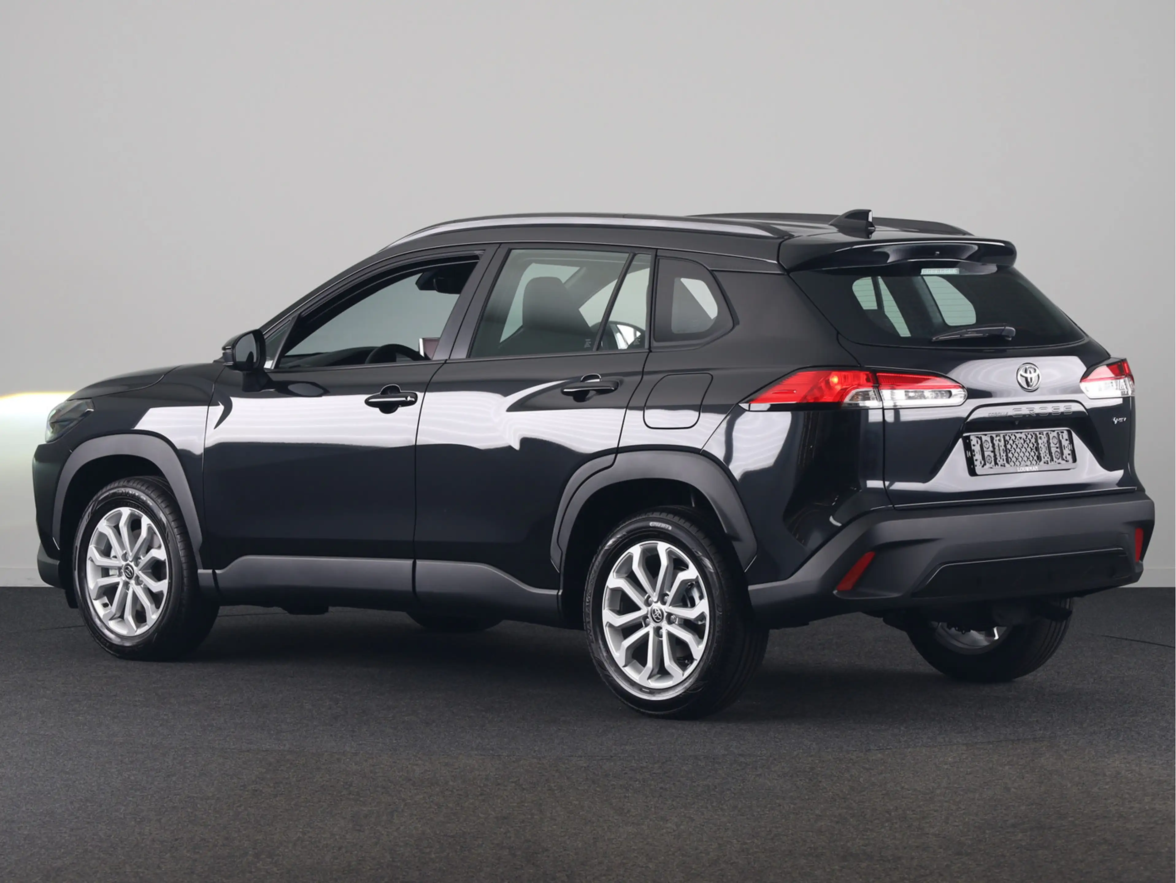 Toyota Corolla Cross Hybrid 140 Active — photo 4
