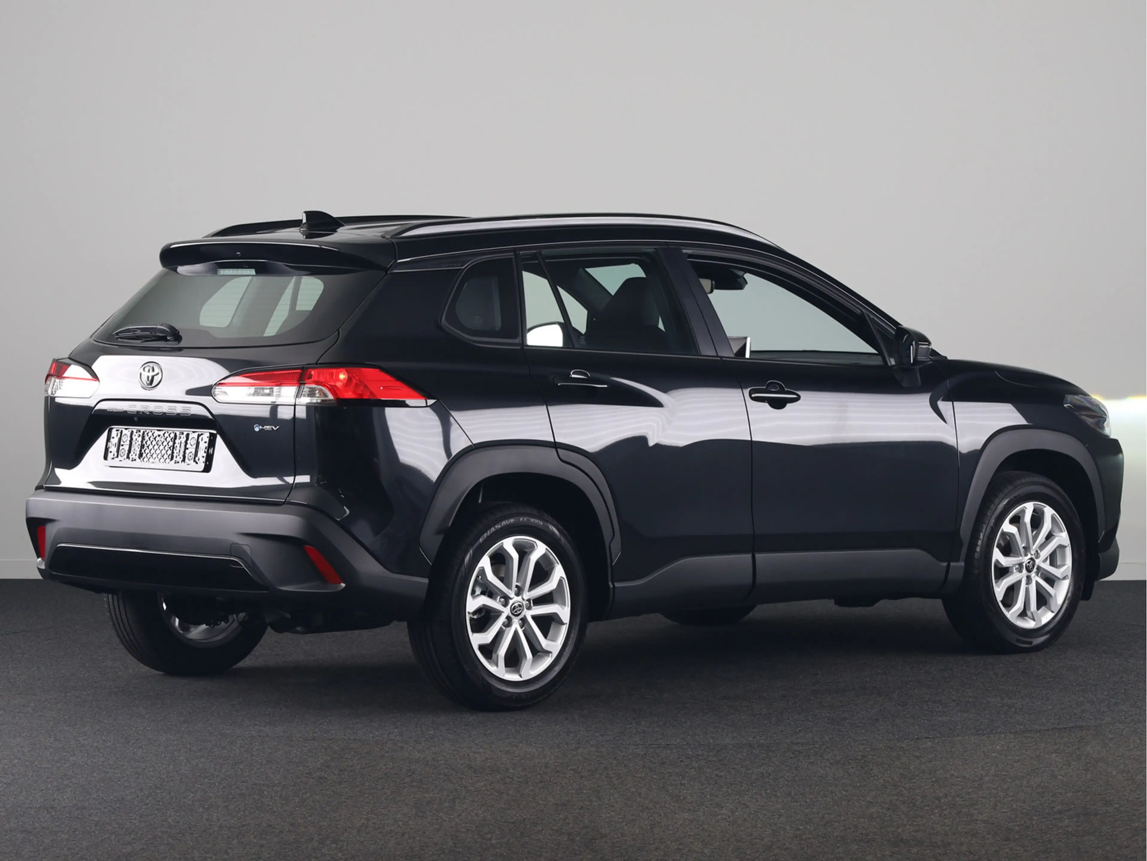 Toyota Corolla Cross Hybrid 140 Active — photo 2