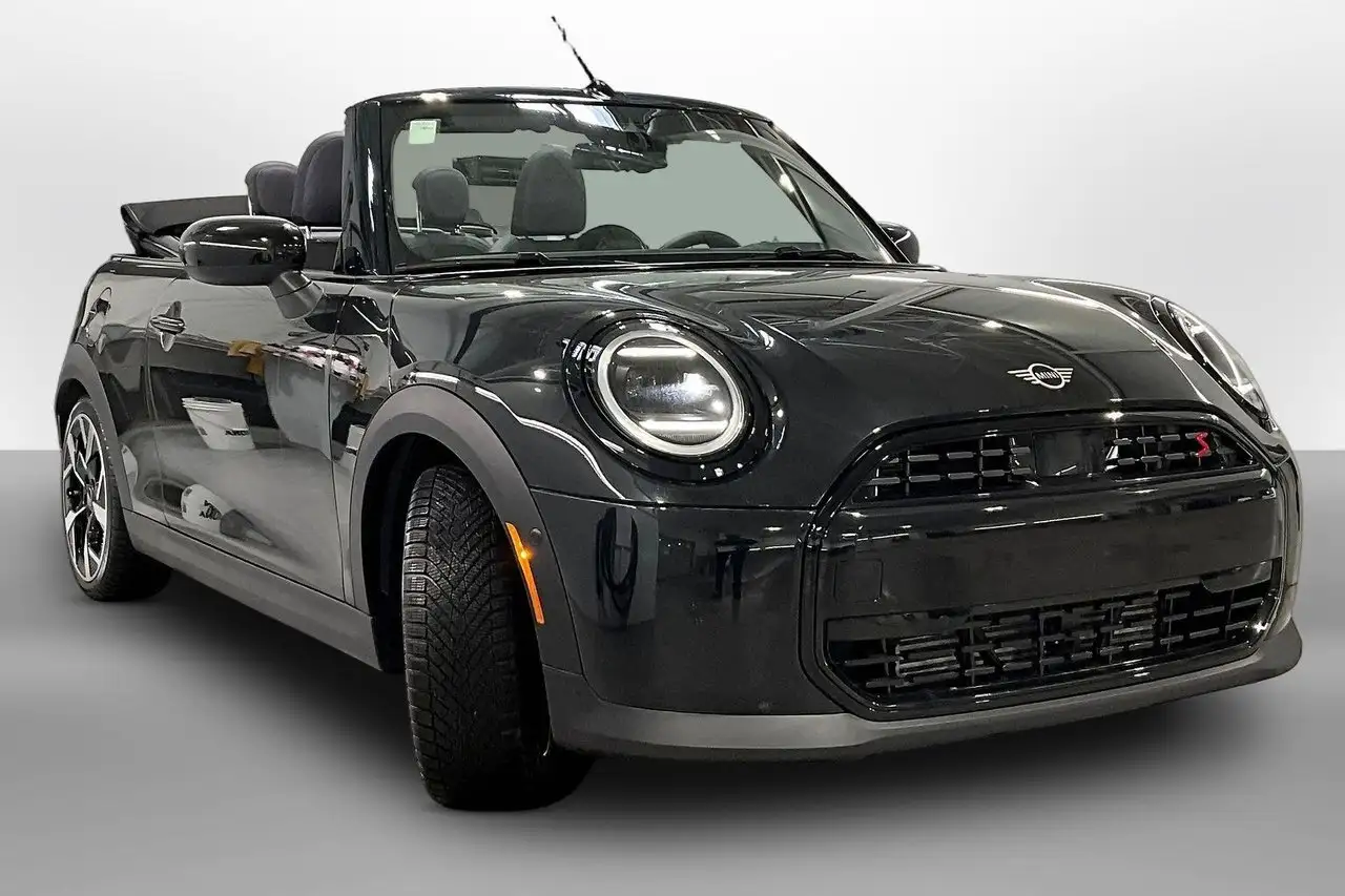 MINI Convertible снимка MINI Convertible