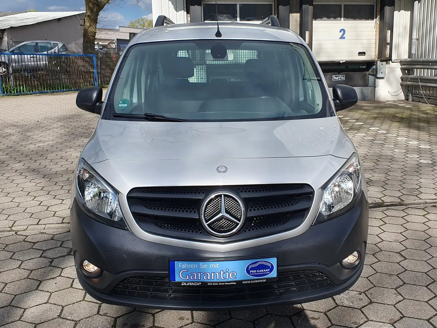 Mercedes-Benz Citan 109 CDI lang (A2)(415.703), Klimaanlage, 1 Hand, Šedá - 2