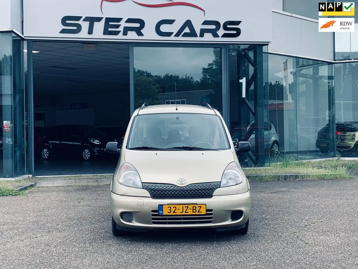 Toyota Yaris Verso 1.5-16V VVT-i Sol, Airco, 5 Deurs, NAP, P Se Beige - 1