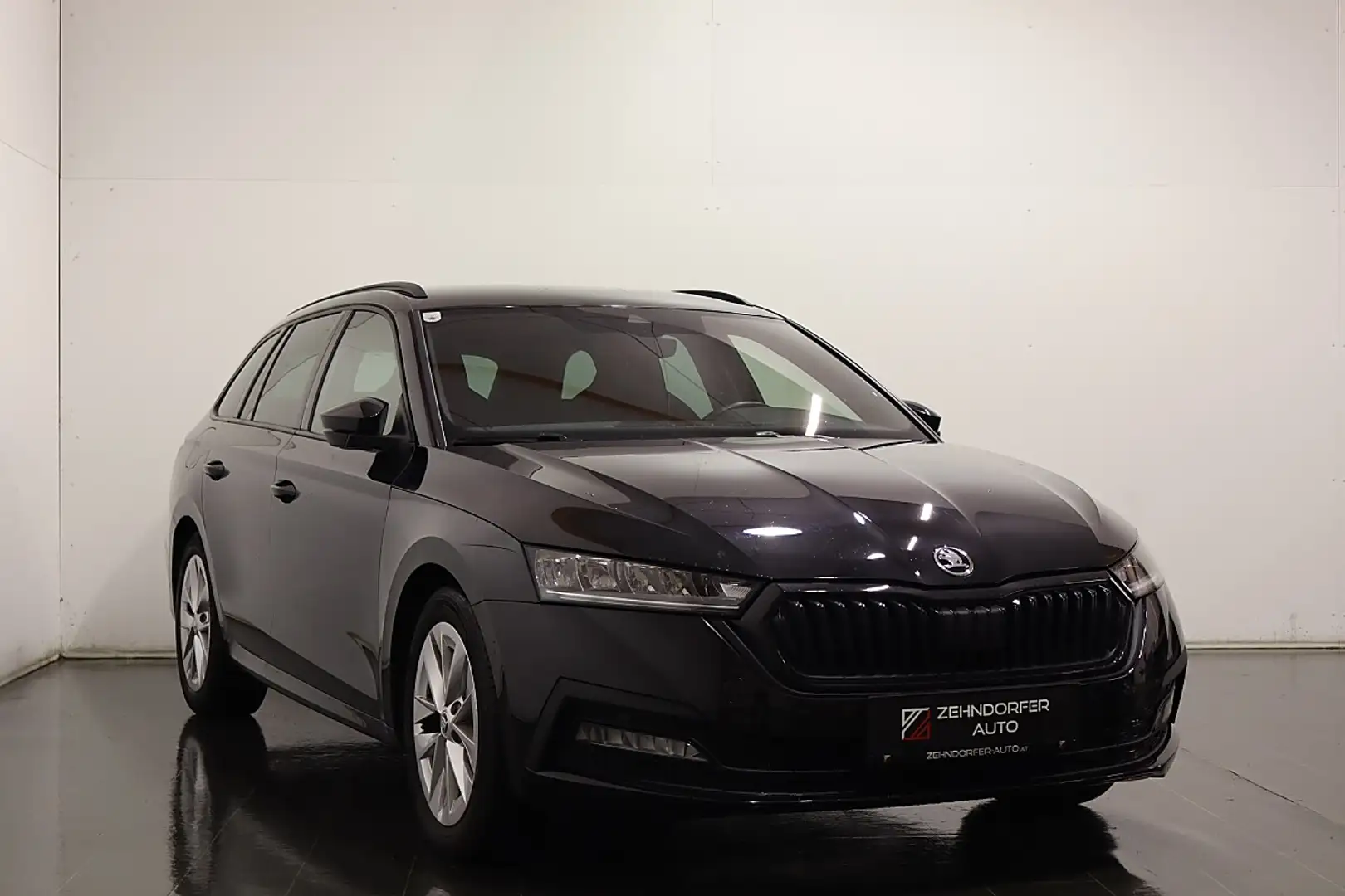 Skoda Octavia Combi 2,0 TDI Style DSG / Sportpaket DYNAMIC in... Schwarz - 1