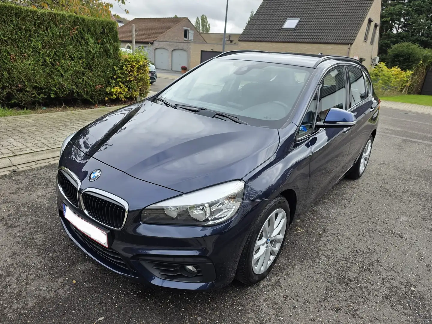 BMW 218 218d Active Tourer Bleu - 2