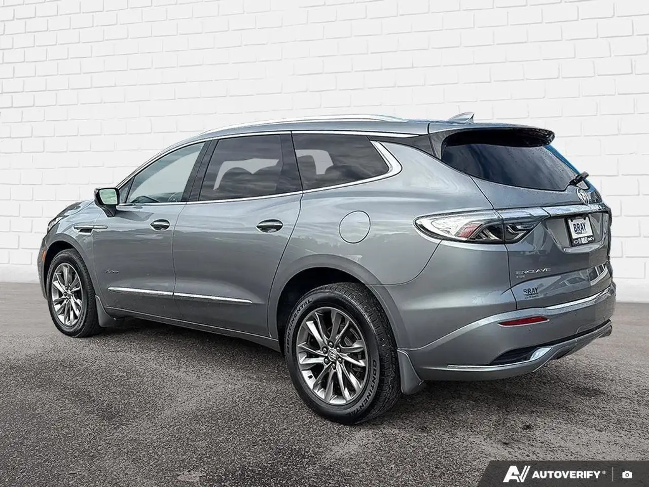 Buick Enclave снимка Buick Enclave