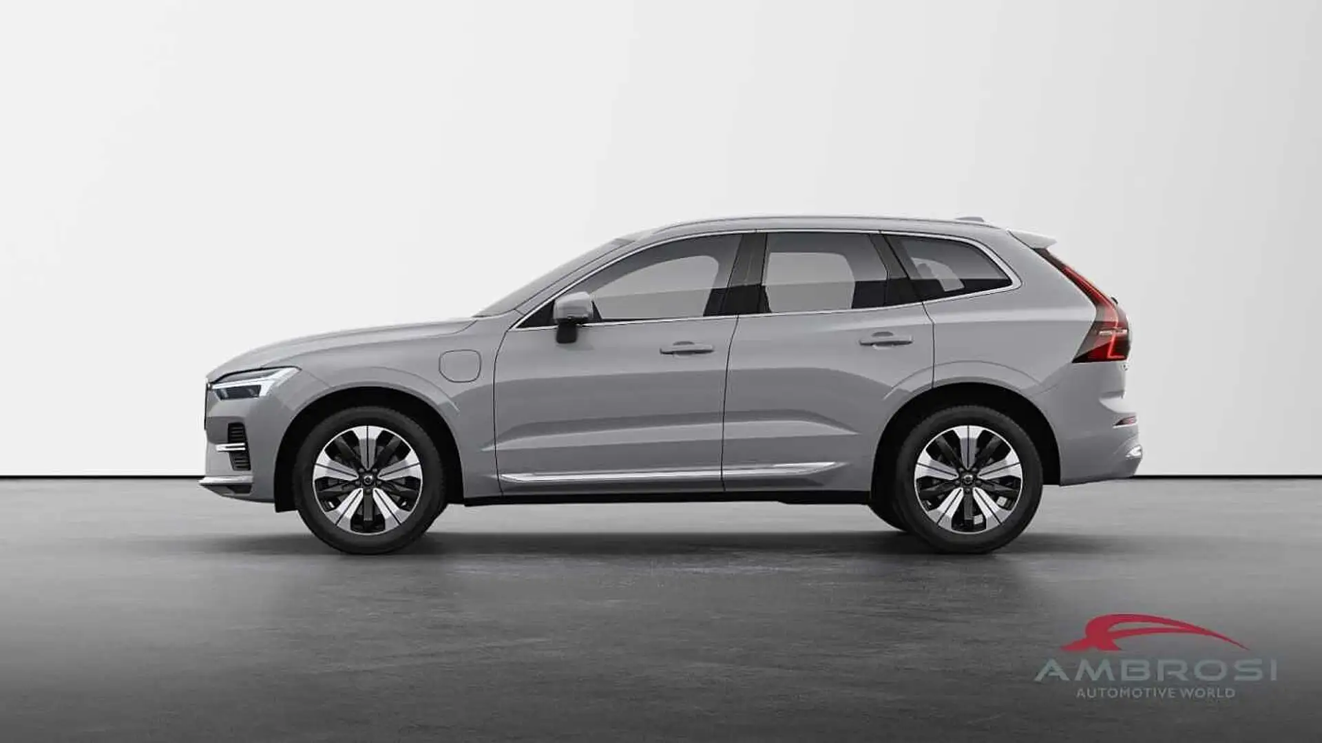 Volvo XC60 T6 AWD Plug-in hybrid Elettrica/Benzina Core Brigh Grigio - 2