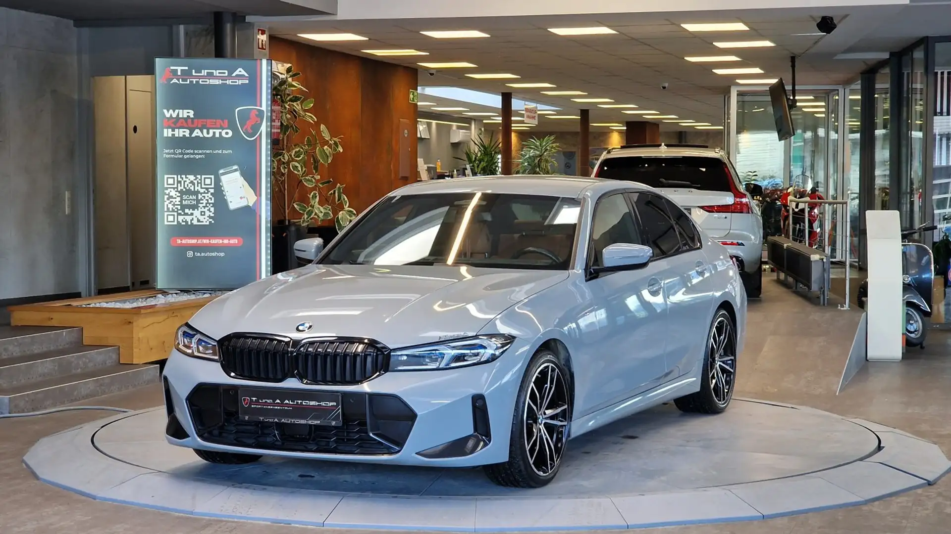 BMW 320 d xDrive G20 1-Hand M-Paket Aut. *AHK*Head-up*Lenk Grau - 1