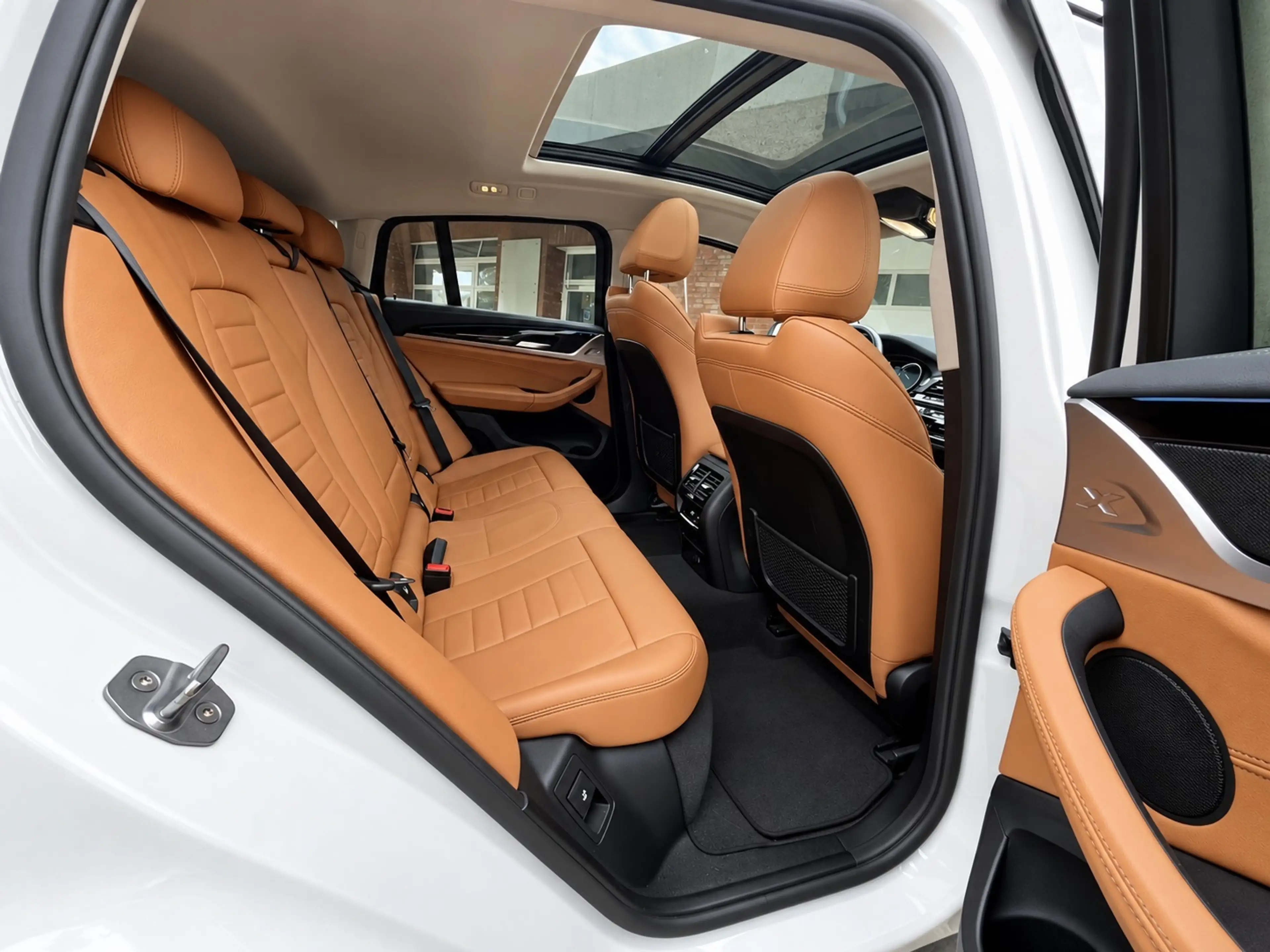 BMW X4 Sportpaket Panorama HeadUp Kamera — photo 10