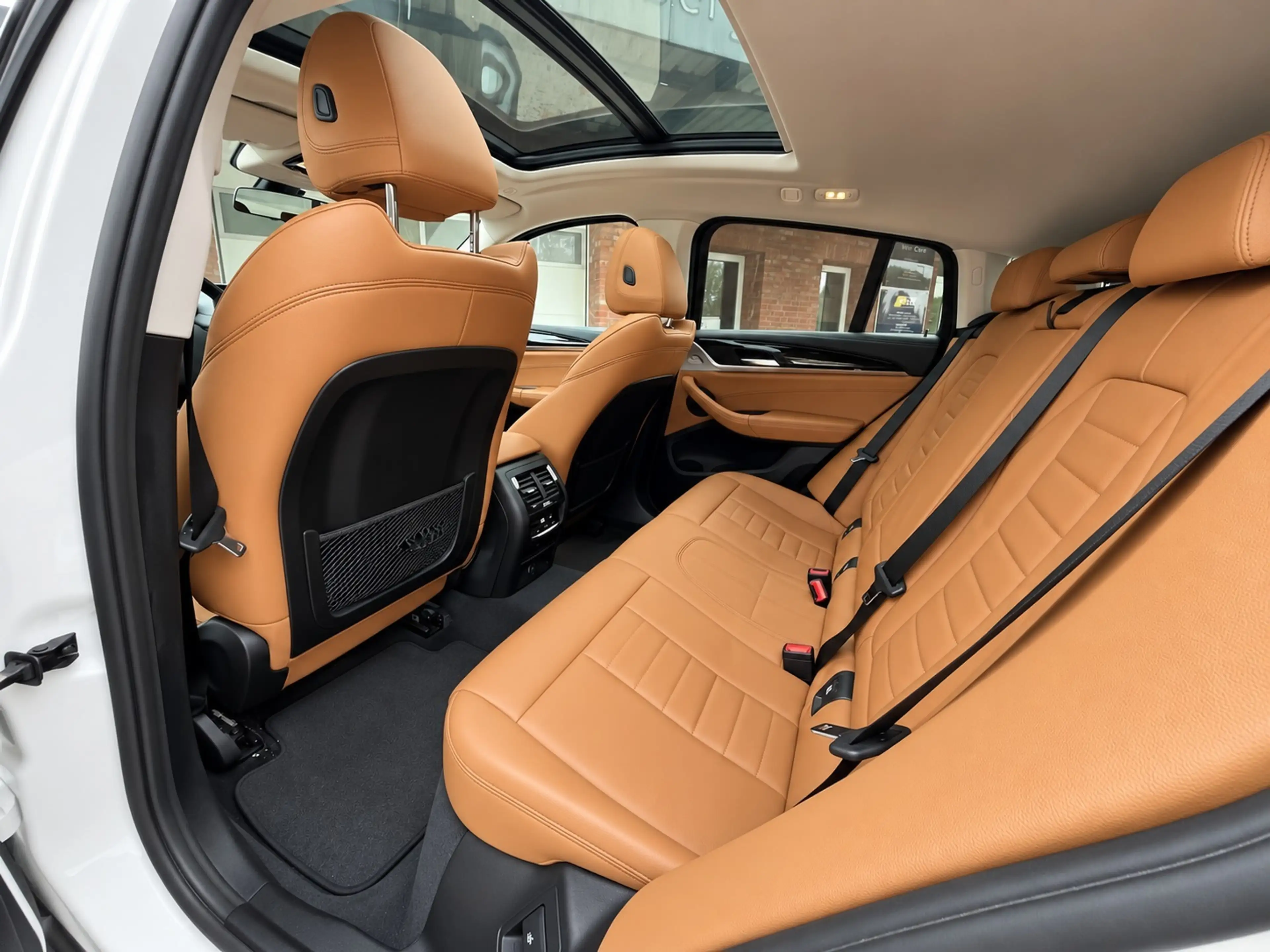 BMW X4 Sportpaket Panorama HeadUp Kamera — photo 9