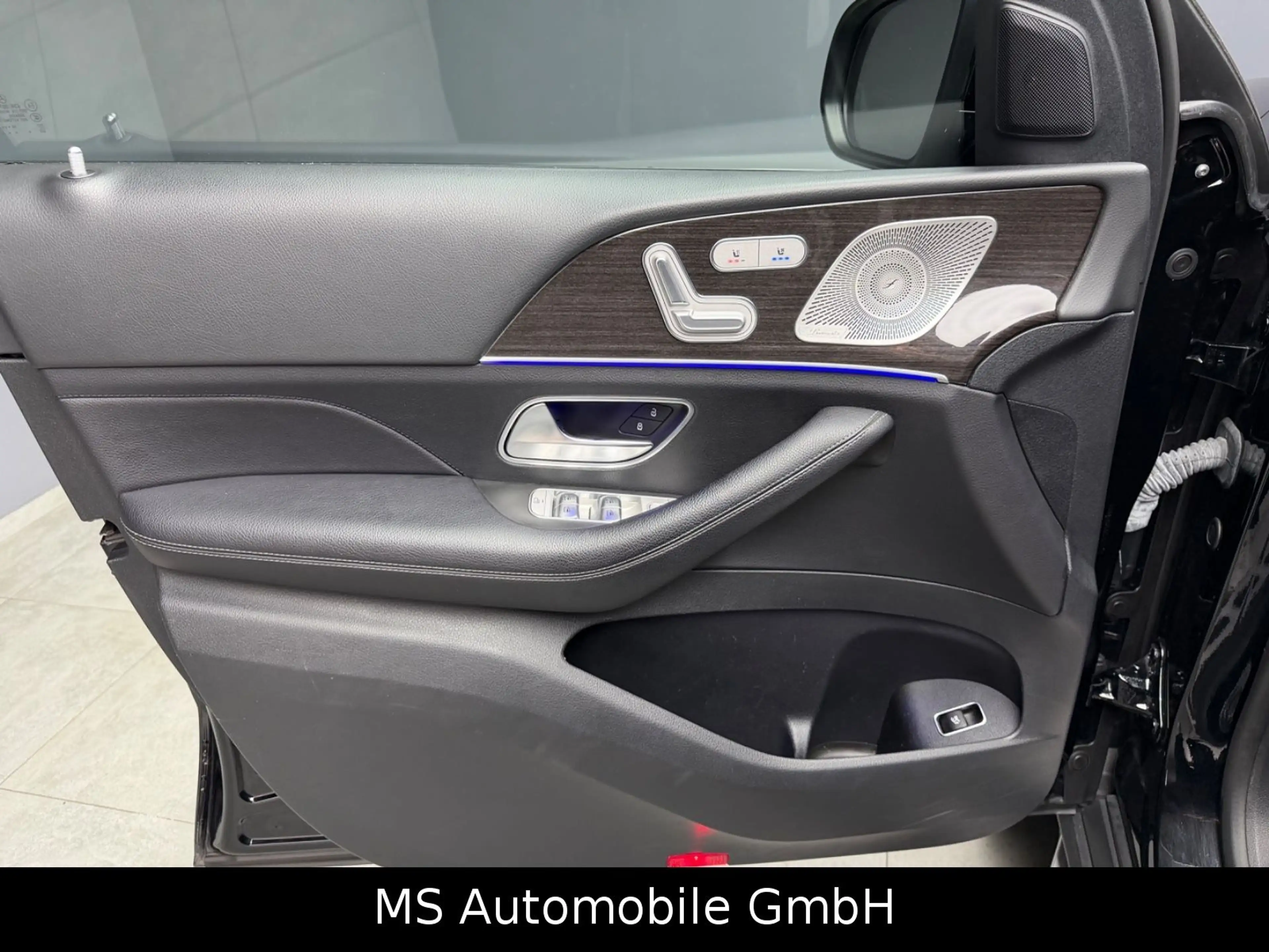 Mercedes-Benz GLS 400 d 4Matic PANO/AHK/Burmester/Distronic — photo 11