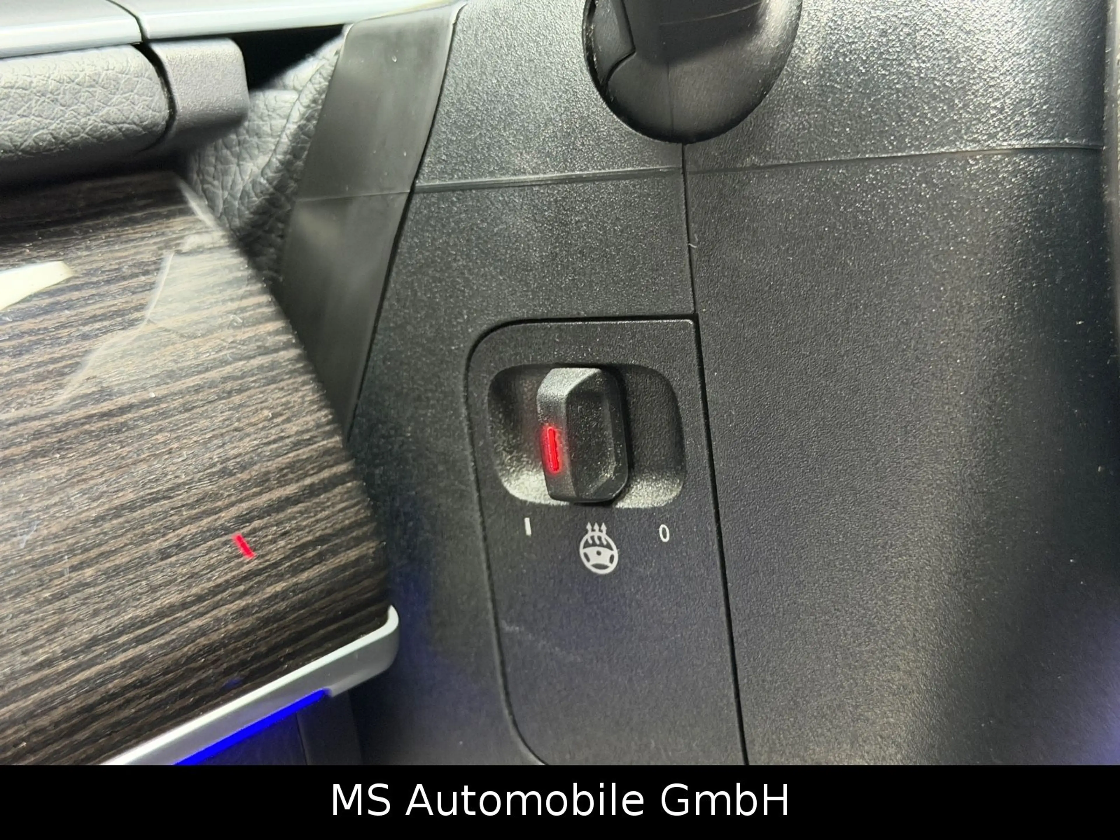 Mercedes-Benz GLS 400 d 4Matic PANO/AHK/Burmester/Distronic — photo 13