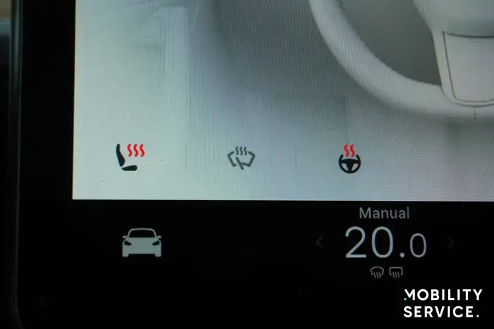 Tesla Model Y 2023, foto 21