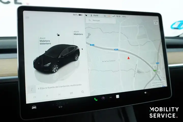 Tesla Model Y 2023, foto 18