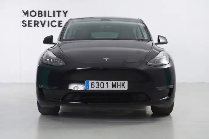 Tesla Model Y 2023, foto 3