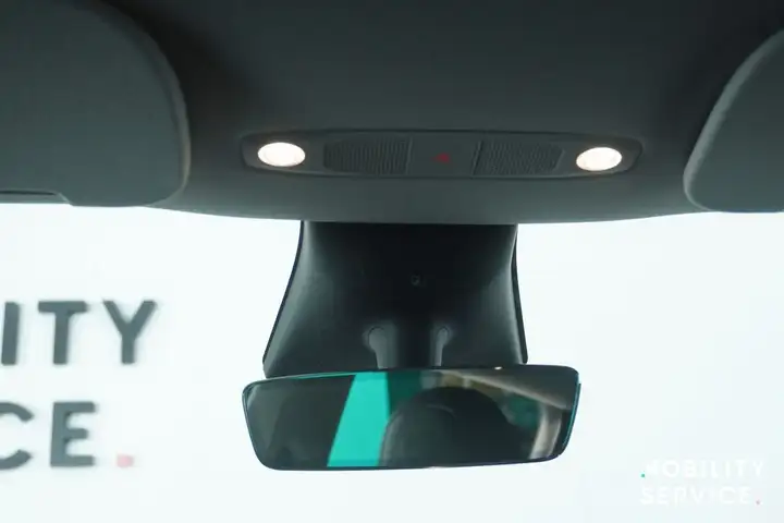 Tesla Model Y 2023, foto 26