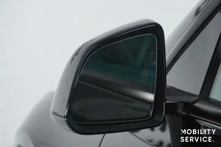 Tesla Model Y 2023, foto 30
