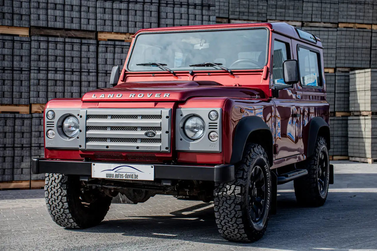 Land Rover Defender 90 VAN TD4 2.4 4X4 / 32.000KM / LICHTE VRACHT — foto 6