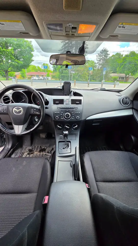 Mazda 3 снимка Mazda 3