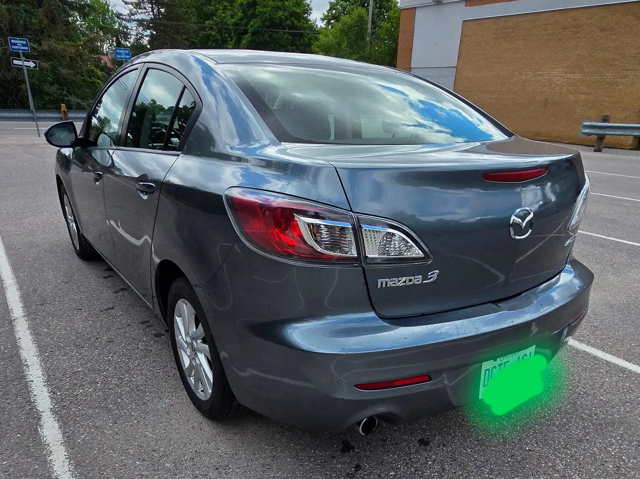Mazda 3 снимка Mazda 3