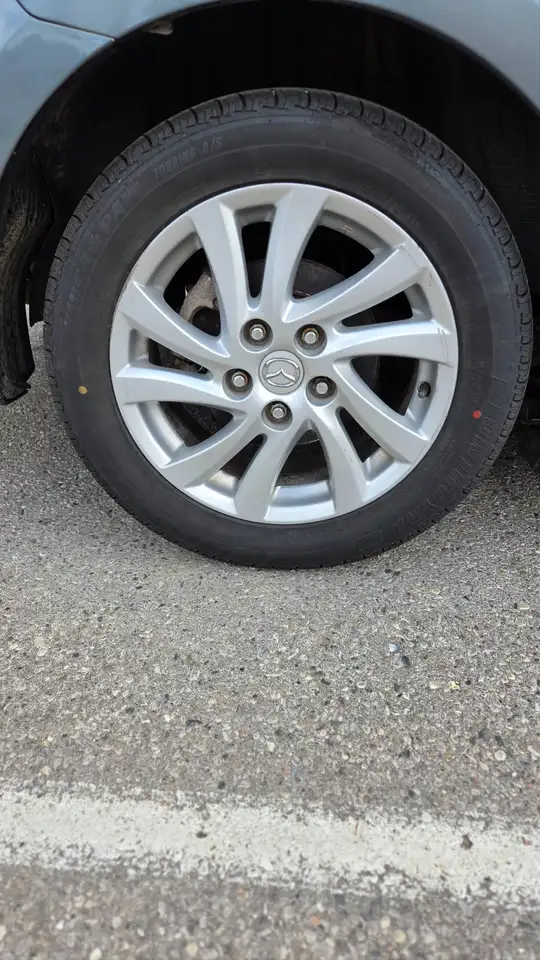 Mazda 3 снимка Mazda 3