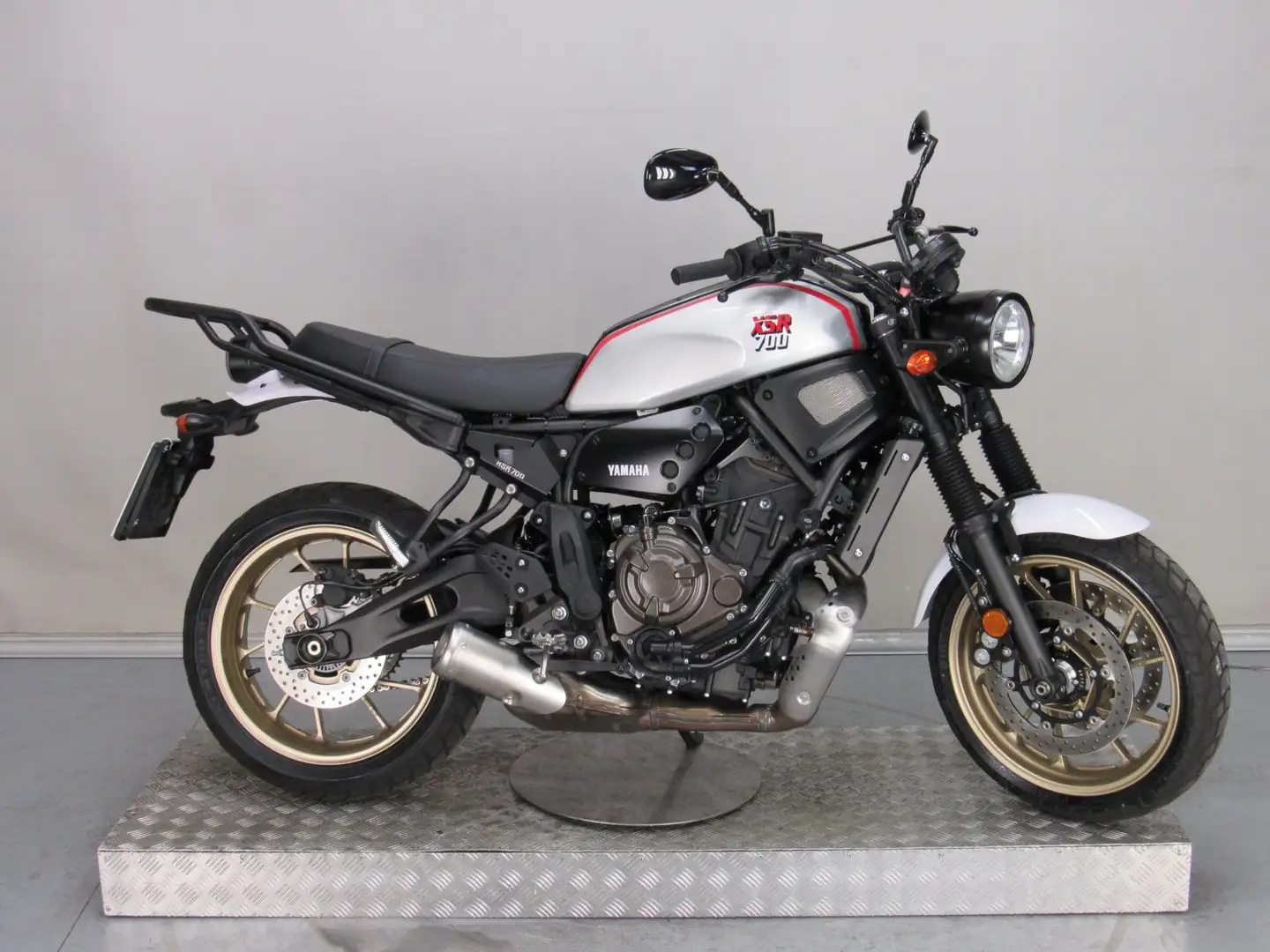 Yamaha XSR 700 ABS X-TRIBUTE - 1