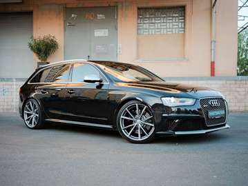 Avant 4.2 FSI quattro *MwSt.*Phantomschwarz*