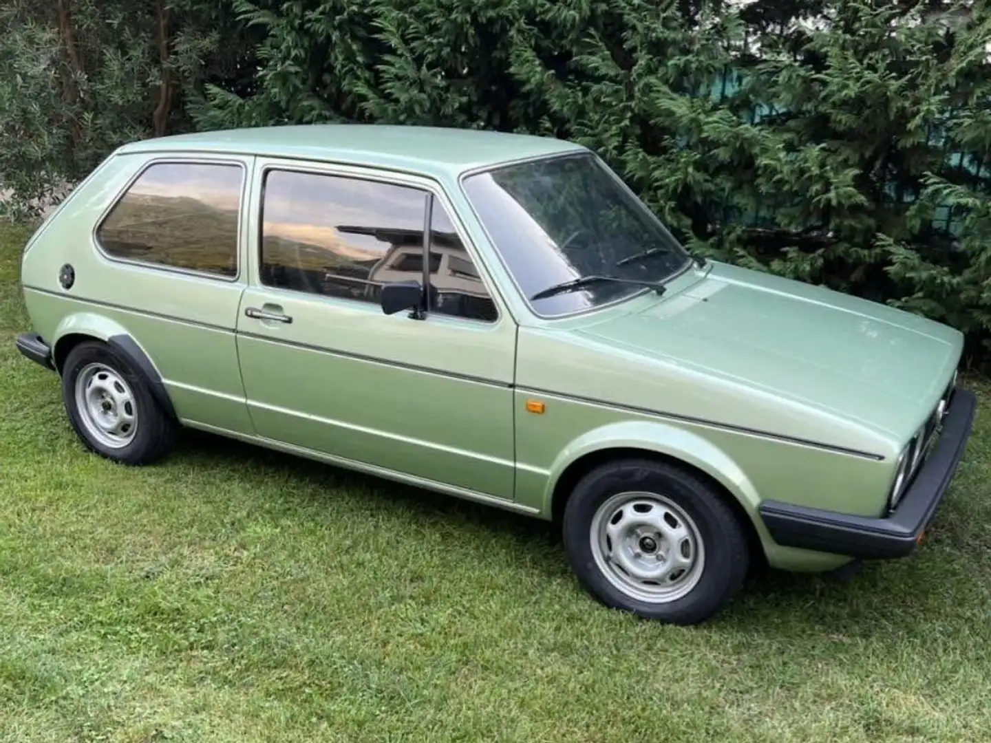 Volkswagen Golf Golf 3p 1.1 GL Verde - 2