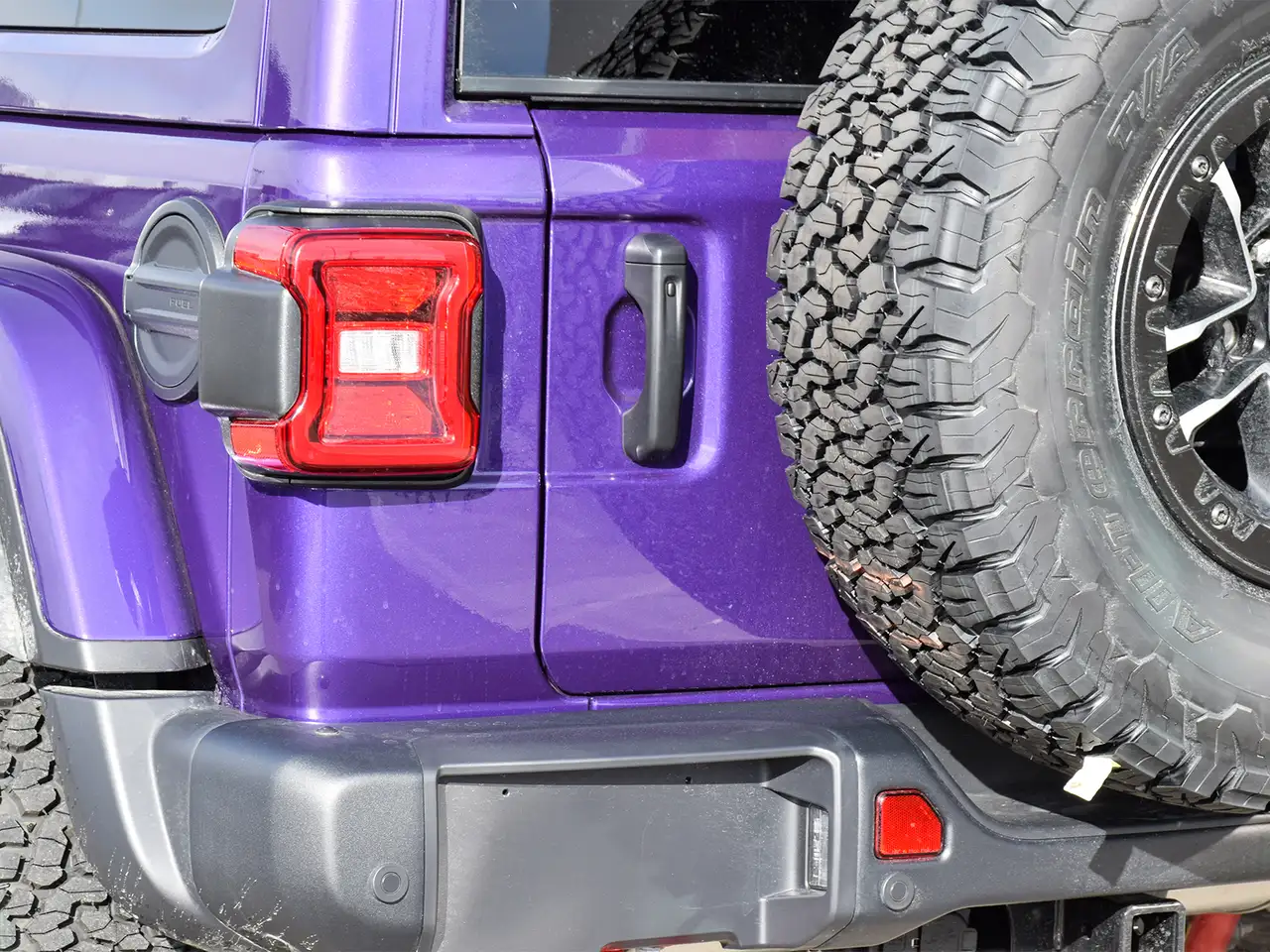 Jeep Wrangler photo Jeep Wrangler