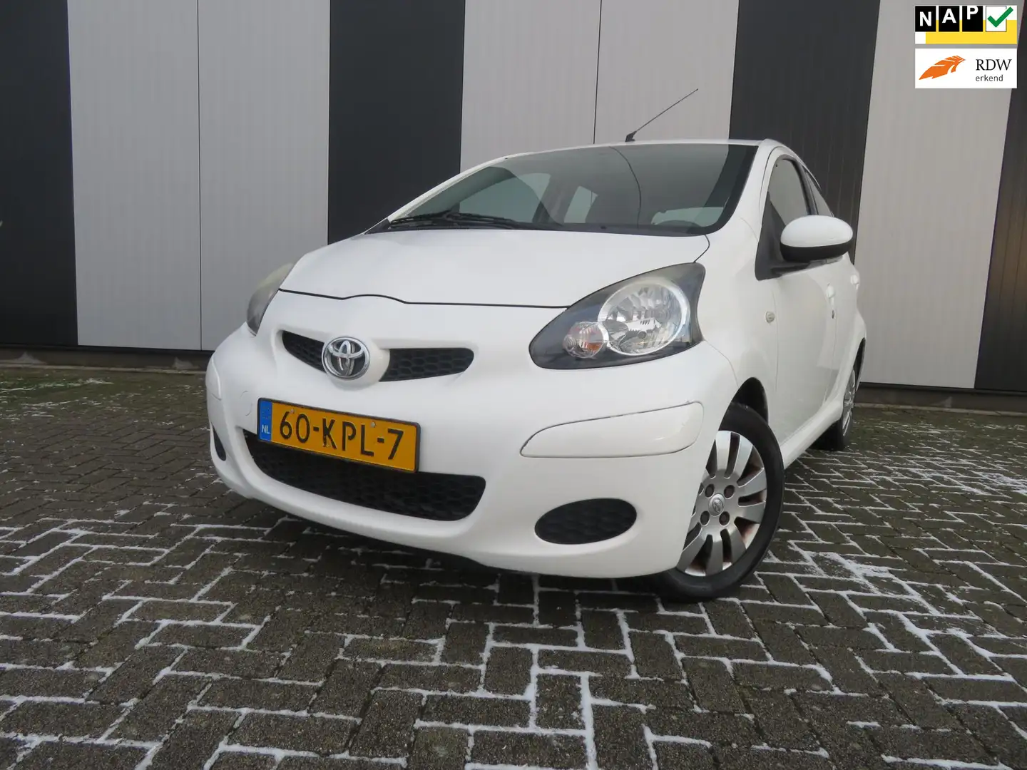 Toyota Aygo 1.0-12V Xcite White Weiß - 1