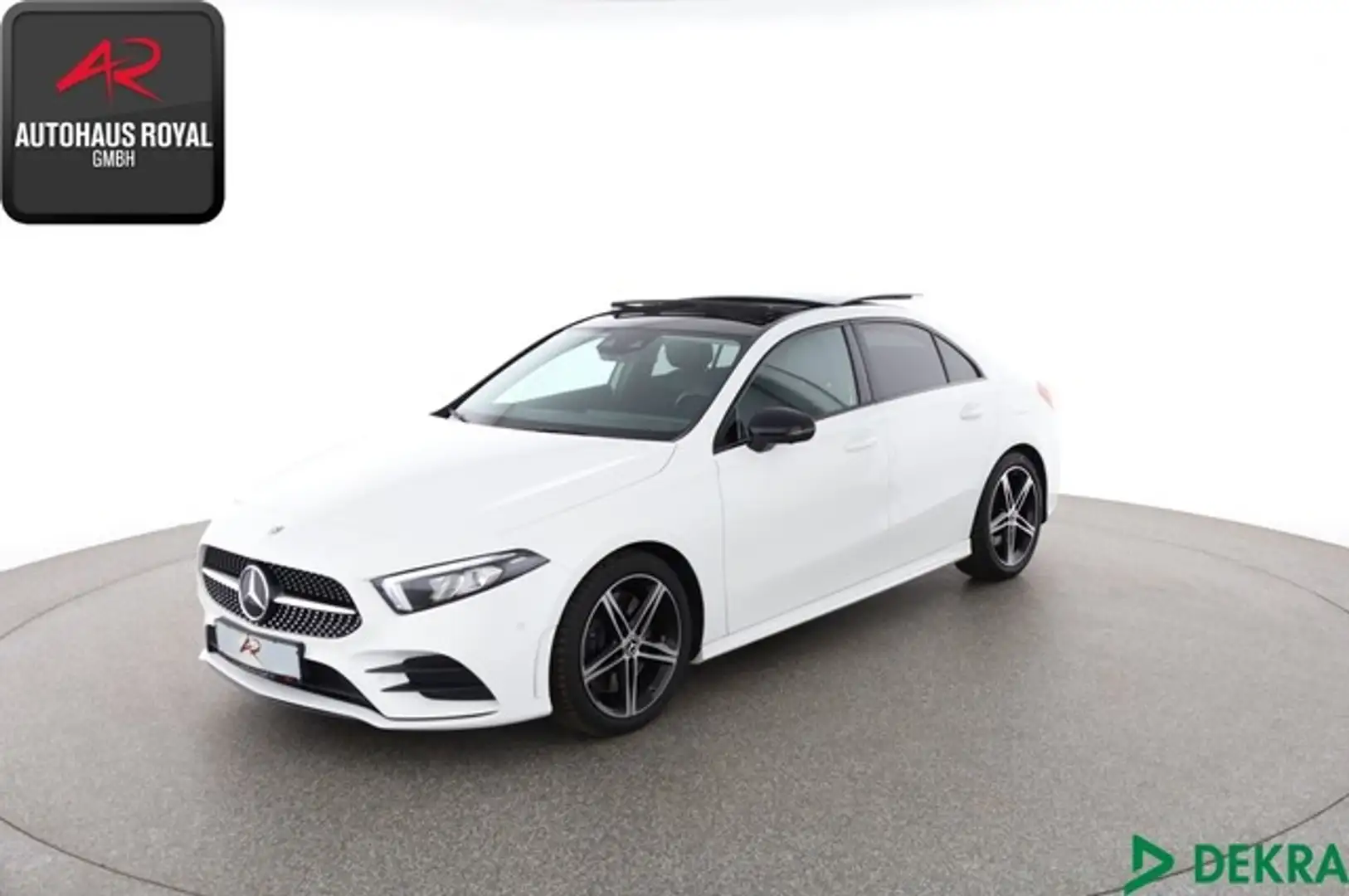 Mercedes-Benz A 250 Limousine AMG MEMORY,360GRAD,AMBIENTE,PANO Weiß - 1