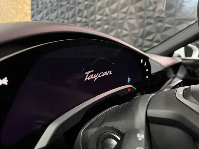 Porsche Taycan view 15